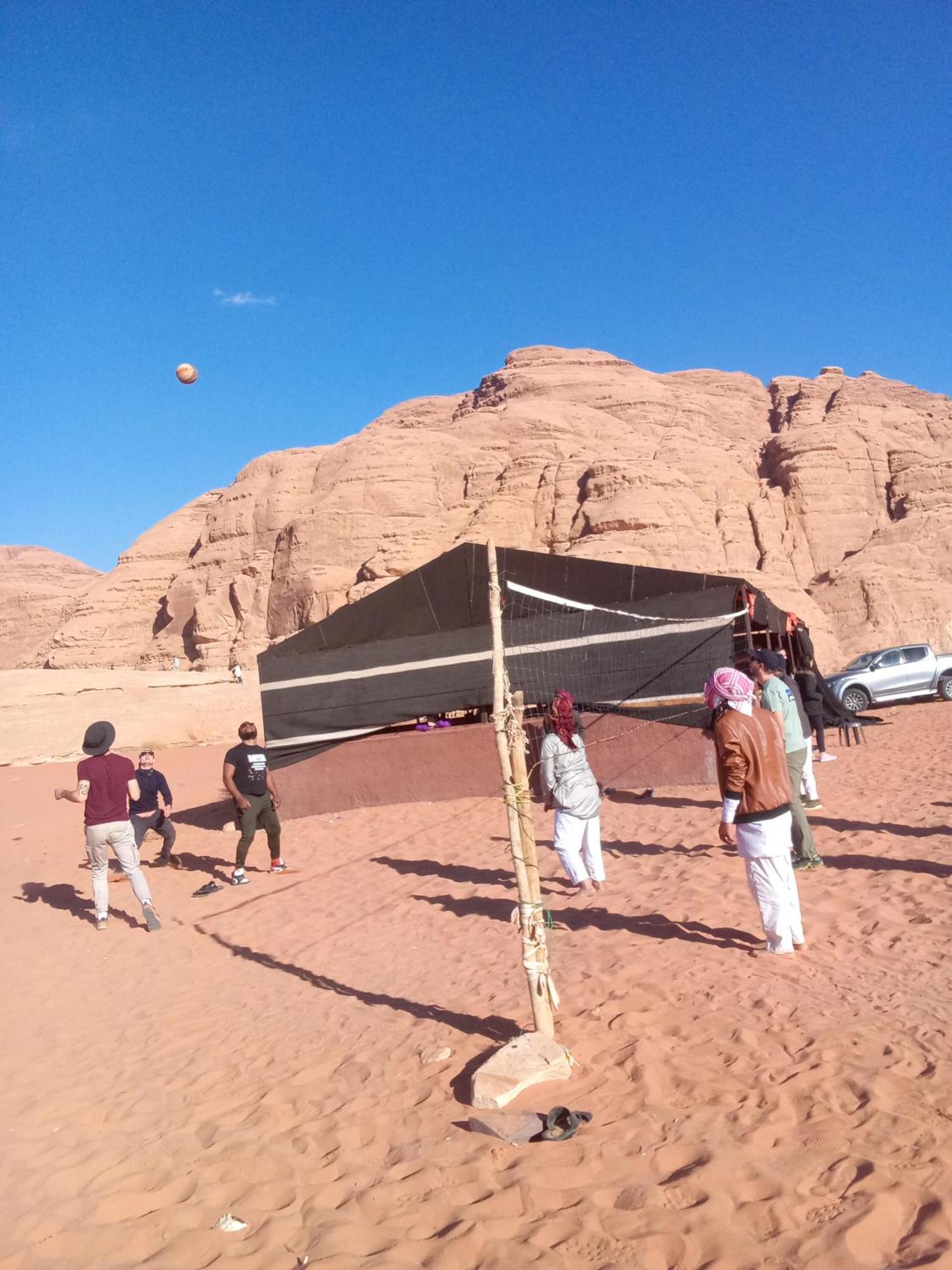 Night Magic Camp Hotel Wadi Rum Ngoại thất bức ảnh