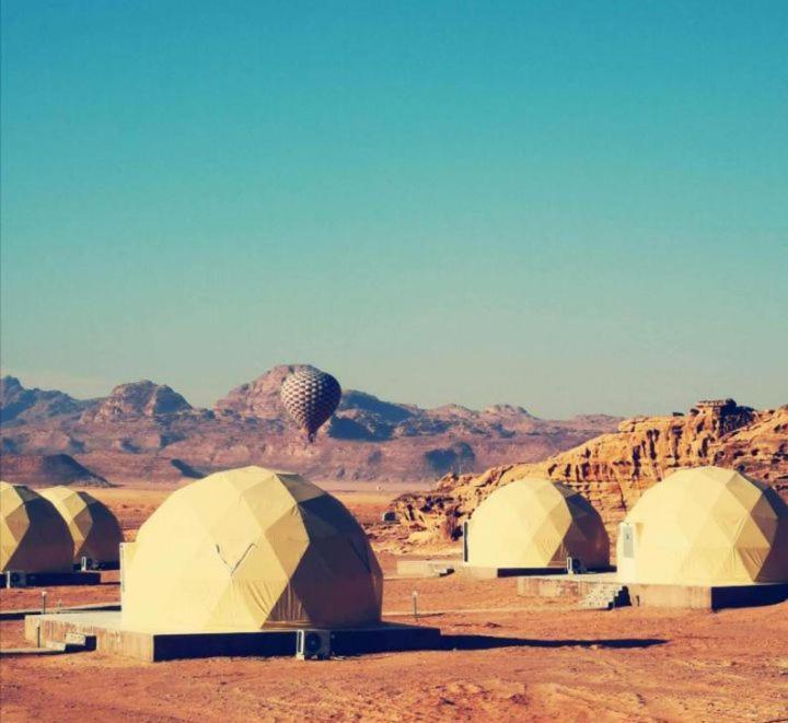 Night Magic Camp Hotel Wadi Rum Ngoại thất bức ảnh