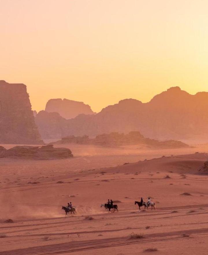 Night Magic Camp Hotel Wadi Rum Ngoại thất bức ảnh