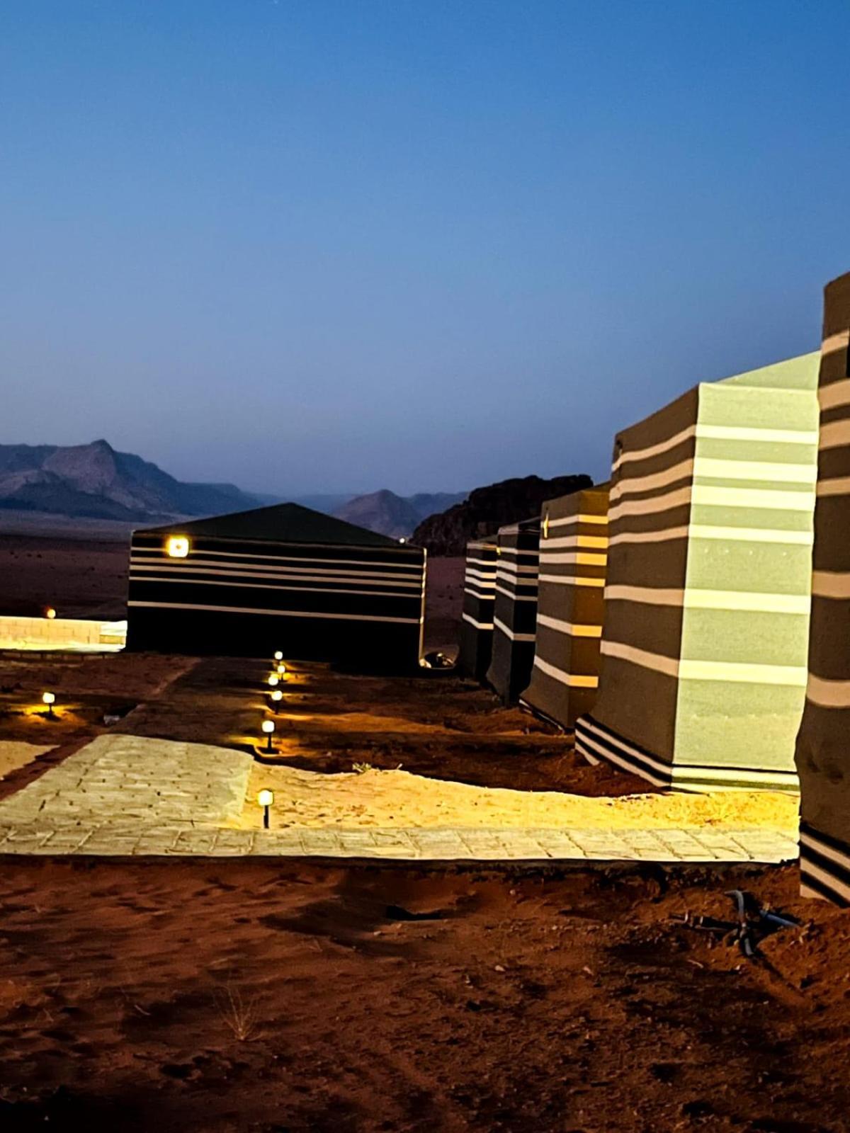 Night Magic Camp Hotel Wadi Rum Phòng bức ảnh