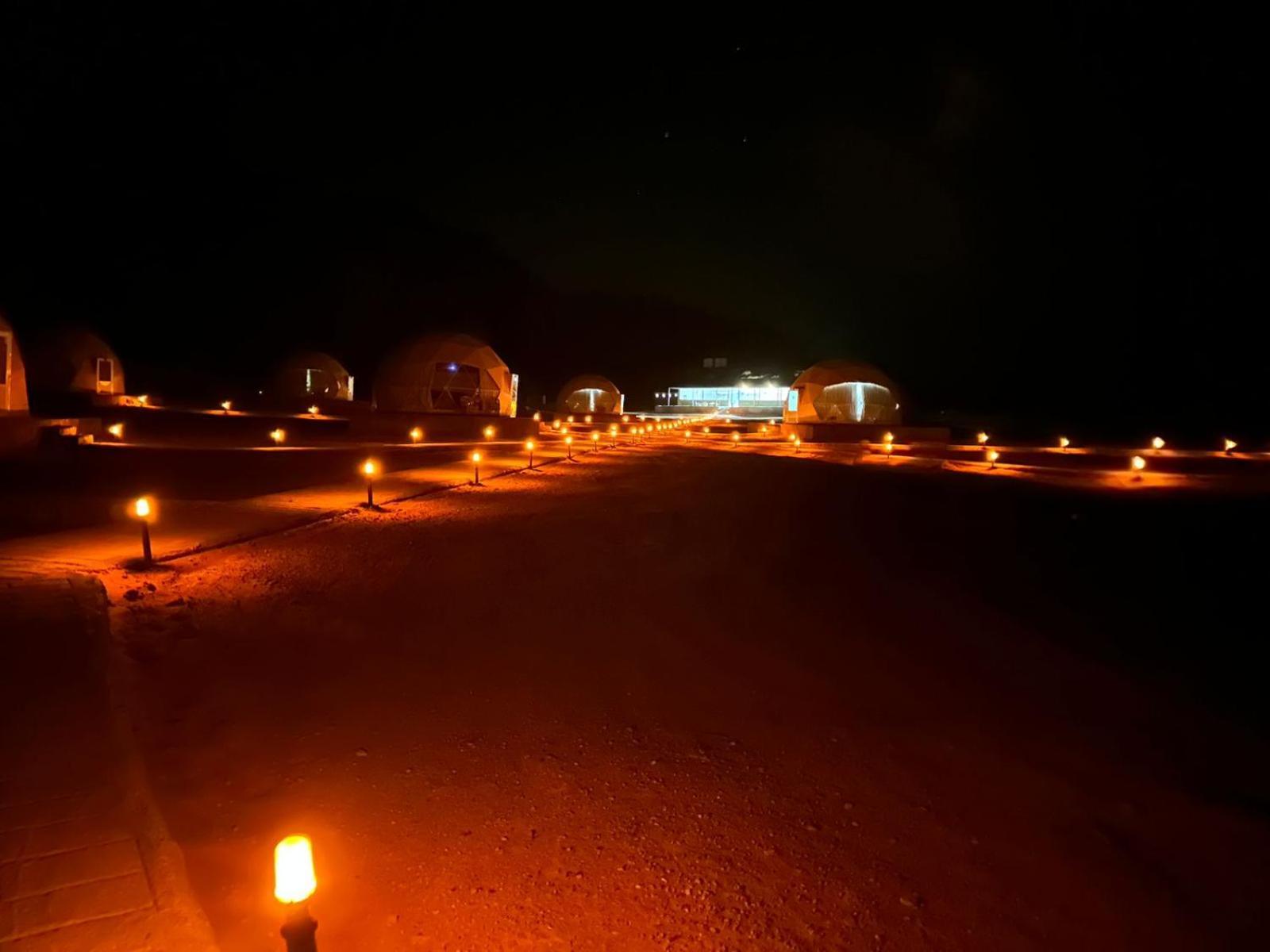 Night Magic Camp Hotel Wadi Rum Ngoại thất bức ảnh